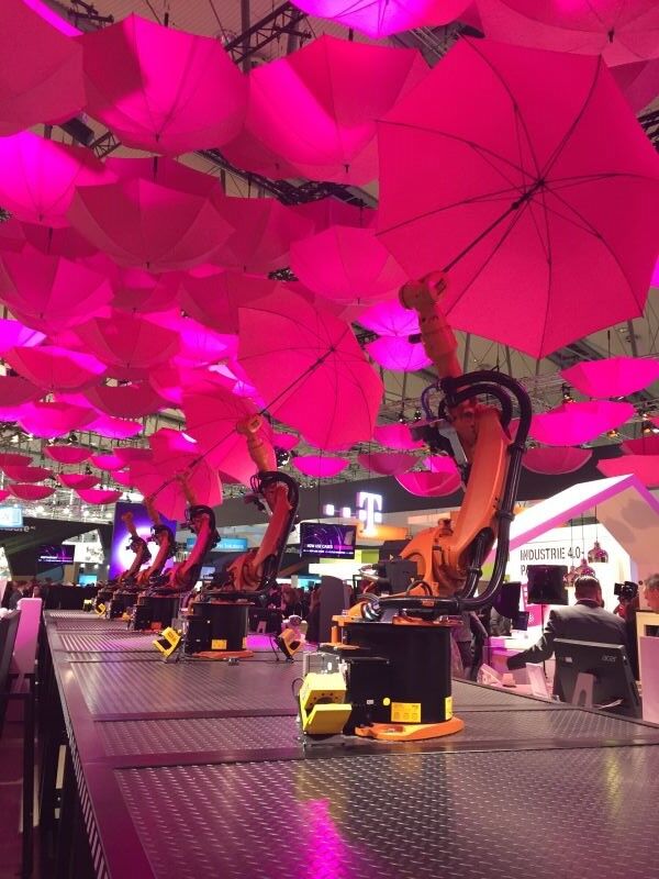 %title插图%num cebit2