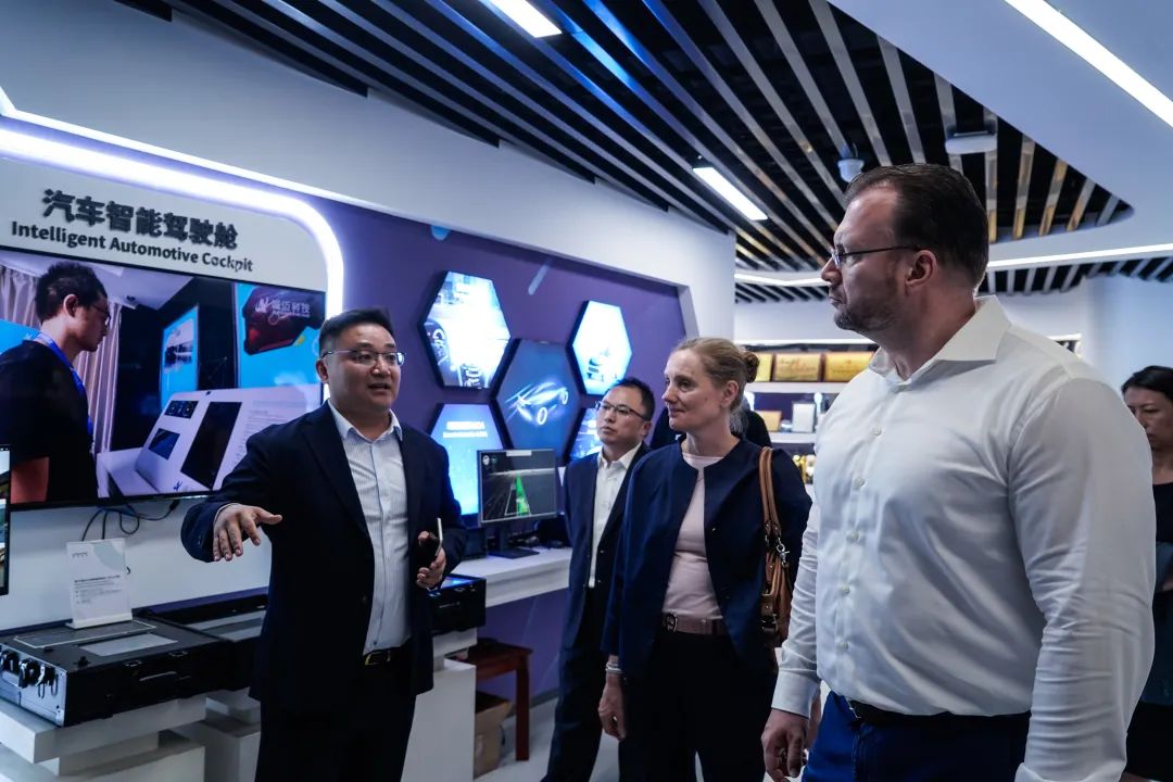 %title插图%num %title插图%num