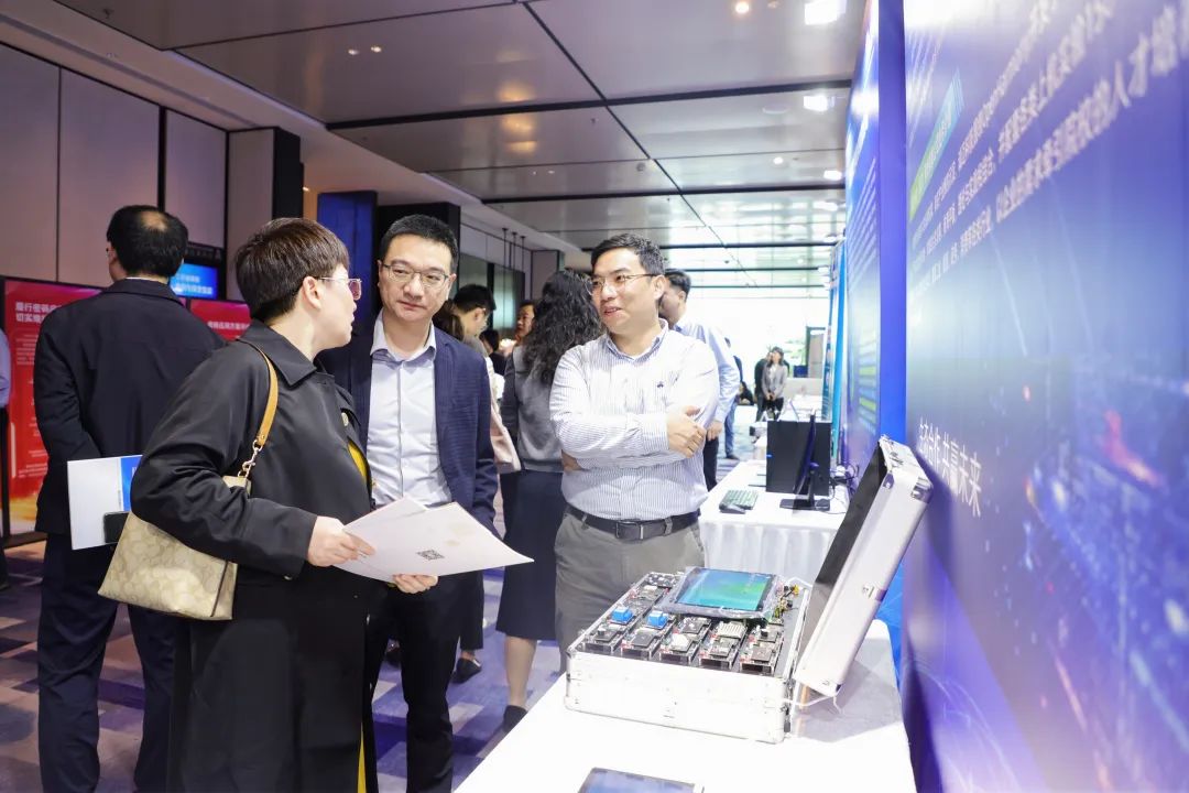 %title插图%num %title插图%num